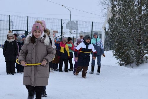 Азнакай балаларының кышкы каникуллары күңелле уза