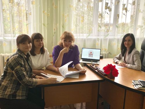 «Азнакай балалар сәнгать мәктәбене»нең профсоюз комитеты түгәрәк өстәл үткәрде