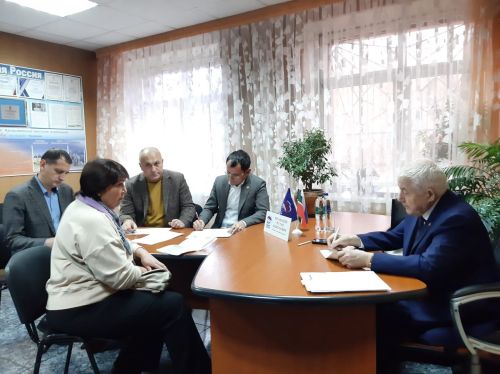Азнакайлыларны Дәүләт Советы депутаты Рөстәм Мөхәммәдиев кабул итте