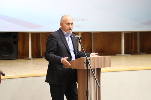 Эш бирүчеләр белән киңәшмә узды
