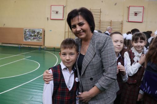 Азнакайдагы 5 нче мәктәп укучыларын “Россия бөркетләре”нә кабул итү тантанасы узды
