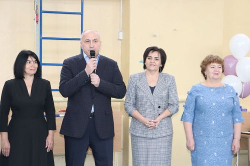Азнакайдагы 5 нче мәктәп укучыларын “Россия бөркетләре”нә кабул итү тантанасы узды