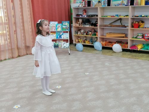 Азнакайдагы 9 нчы «Салават күпере» балалар бакчасында «Туган якта туа хисләрем» дип исемләнгән кичә узды