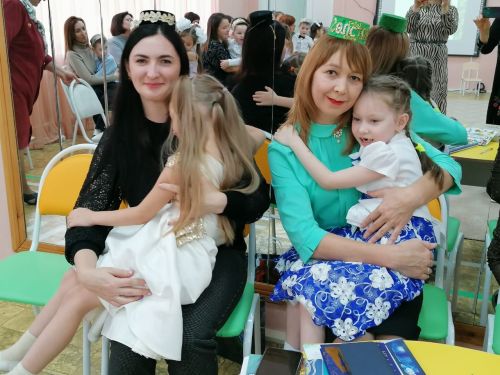 Азнакайдагы 9 нчы «Салават күпере» балалар бакчасында «Туган якта туа хисләрем» дип исемләнгән кичә узды