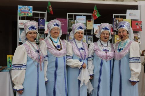Азнакайда Халыклар бердәмлеге көне һәммәсен берләштерде