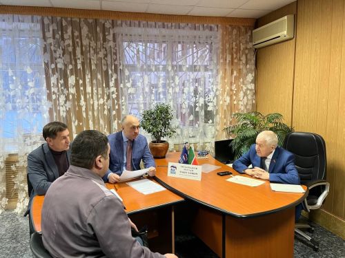 Депутат Государственного Совета Татарстана Рустам Мухамадеев провел личный прием азнакаевцев