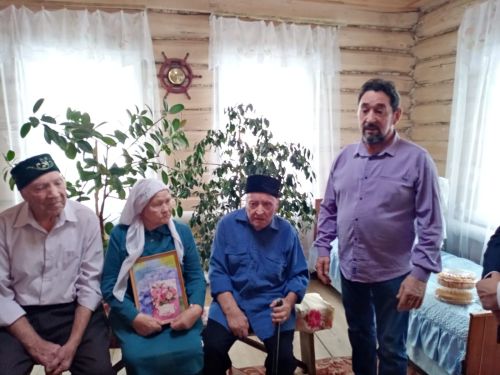 Азнакай районы Татшуган авылында яшәүче Фаил ага Сираҗев 90 яшьлек юбилеен билгеләп үтте