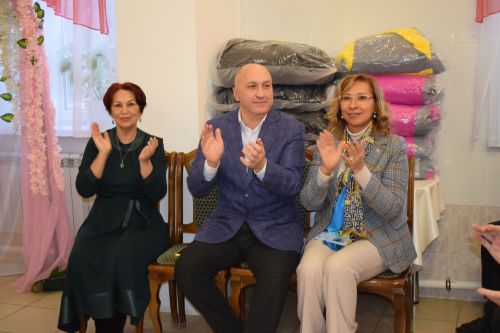 Эльмира Зарипова эшлекле сәфәр белән Азнакай районына килде