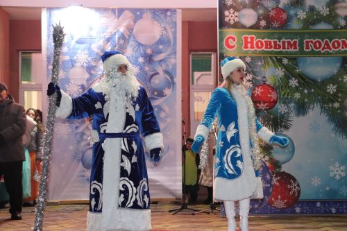 Азнакайда үзәк чыршы ачылды