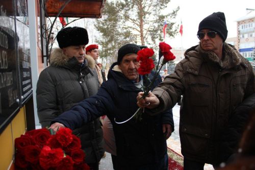 Герои остаются в сердцах