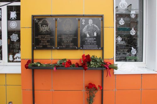 Герои остаются в сердцах