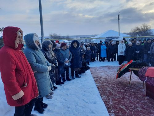 Татшуган авылында хәрби егетне соңгы юлга озаттылар.