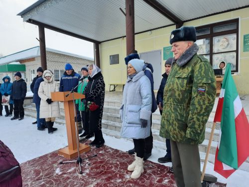 Татшуган авылында хәрби егетне соңгы юлга озаттылар.