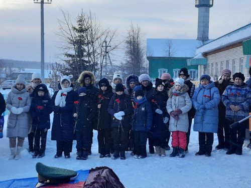 Татшуган авылында хәрби егетне соңгы юлга озаттылар.