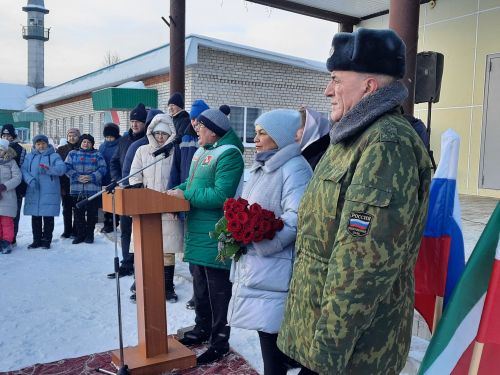 Татшуган авылында хәрби егетне соңгы юлга озаттылар.