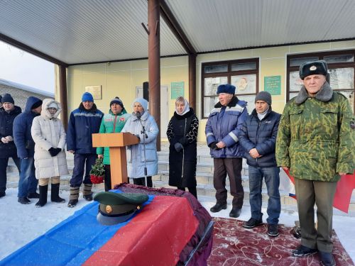 Татшуган авылында хәрби егетне соңгы юлга озаттылар.