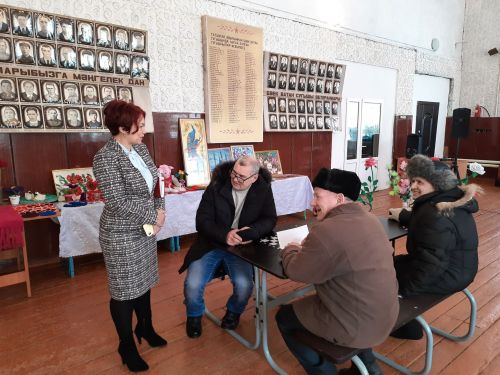Киләчәк өчен җан атып яшиләр
