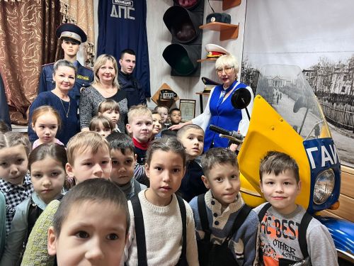 В Азнакаево дети изучают правила дорожного движения