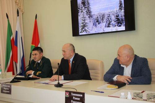 Азнакай урманчылары узган елга йомгак ясады
