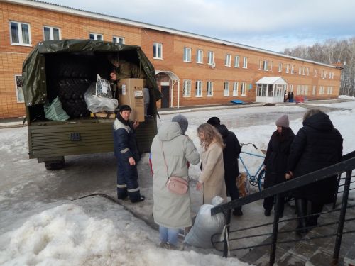 Азнакайлылар махсус хәрби операциядә катнашучыларга ярдәм итүләрен дәвам итәләр