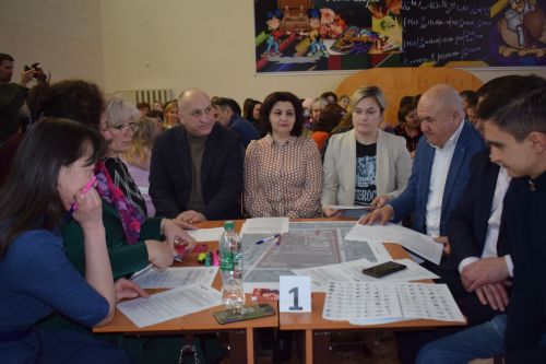 Азнакайның Р.Ишкәев исемендәге паркын заманча, затлы итүдә бергәләп катнашыйк!