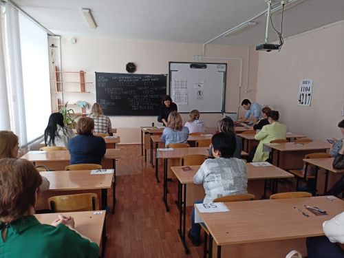 Азнакайда әти-әниләр имтихан тапшырдылар