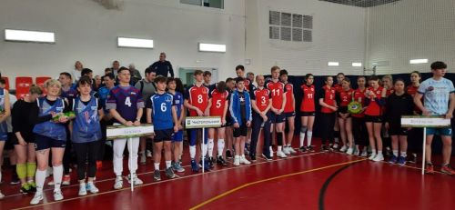 Азнакайда волейбол чемпионаты уза