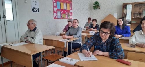 Азнакайда әти-әниләр имтихан тапшырдылар