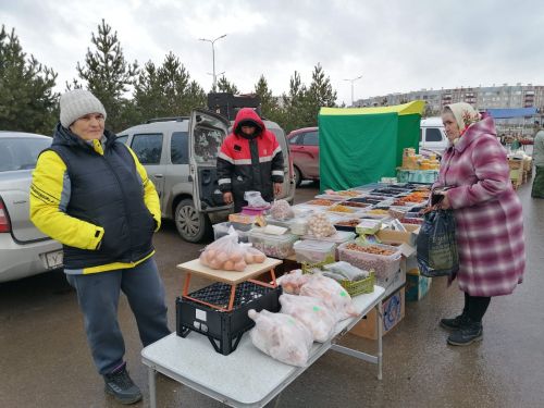 В Азнакаево проходят ярмарки