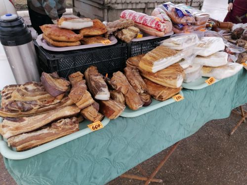 В Азнакаево проходят ярмарки