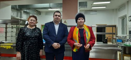 В  Азнакаевском ТОС №4 состоялся праздничный концерт