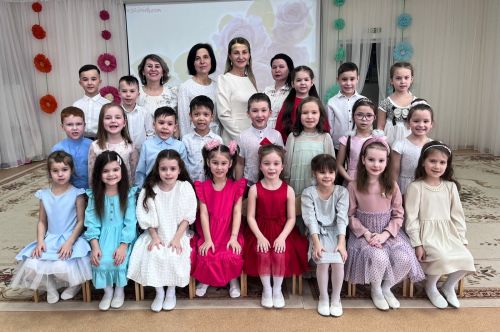 Азнакай балалар бакчаларында бәйрәмнәр гөрли
