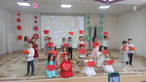 Азнакай балалар бакчаларында бәйрәмнәр гөрли