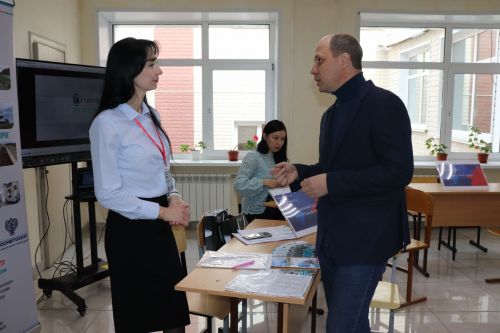 В Азнакаево состоялась ярмарка вакансий