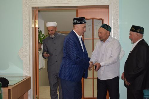 Глава Азнакаевского района провел благотворительный ужин разговения ифтар