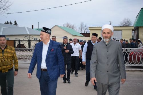 Глава Азнакаевского района провел благотворительный ужин разговения ифтар