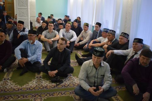 Глава Азнакаевского района провел благотворительный ужин разговения ифтар
