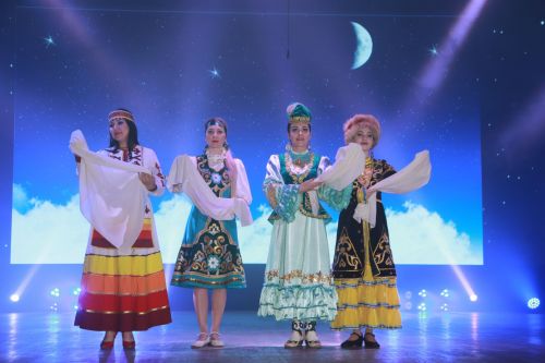 Художественная самодеятельность Азнакаево засияла яркими звездами