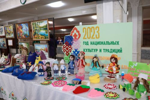 Художественная самодеятельность Азнакаево засияла яркими звездами