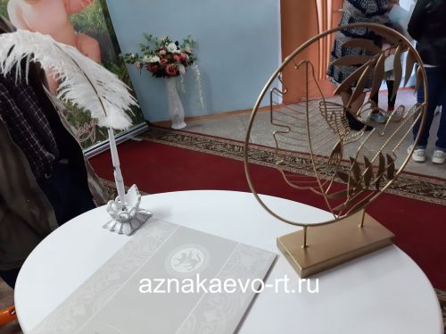 Глава Азнакаевского района Марсель Шайдуллин разделил радость семьи Сабирзяновых