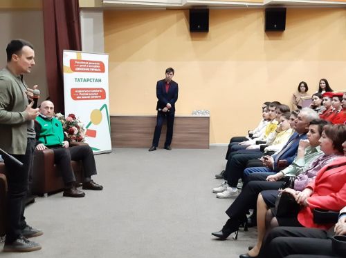 В Азнакаево прибыл лидер республиканского «Движения первых» Тимур Сулейманов