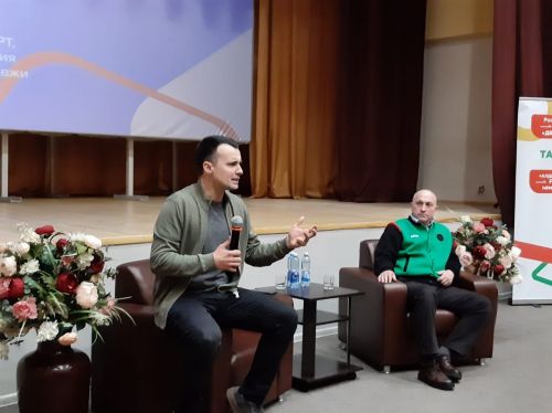 В Азнакаево прибыл лидер республиканского «Движения первых» Тимур Сулейманов
