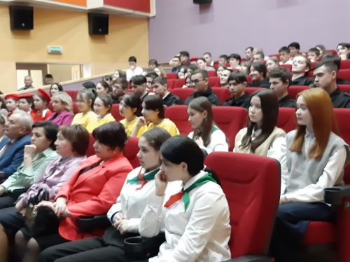 В Азнакаево прибыл лидер республиканского «Движения первых» Тимур Сулейманов