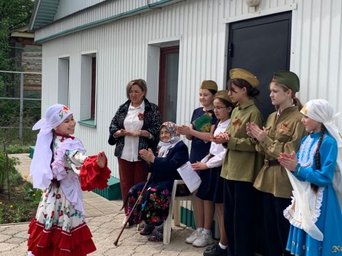Концерт в подарок труженикам тыла