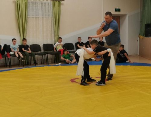 В поселке Яна Юл прошел турнир по борьбе корэш