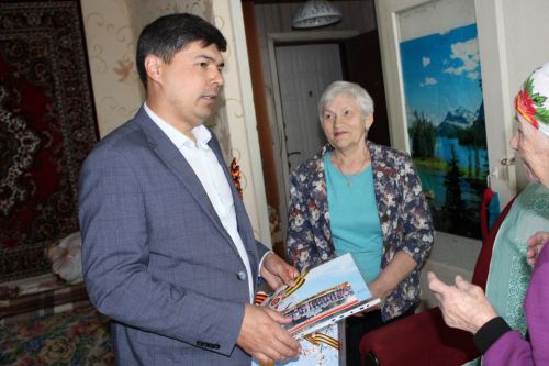 «Маяк» газетасы үз ветеранын хөрмәтләде
