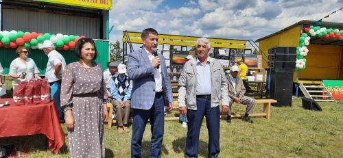 В селе Тумутук прошел Сабантуй