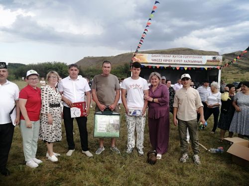 Әсәй авылы Сабан туенда гер ыргытып уйнадылар