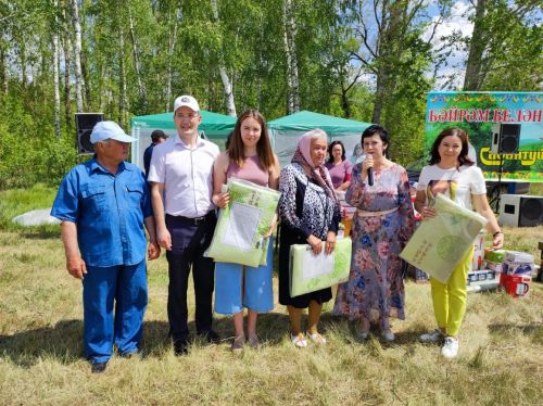 Югары Стәрледә Сабантуе кичкә кадәр гөрләде