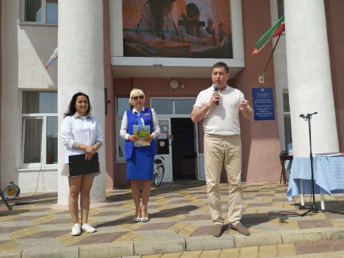 В Азнакаево дети изучают правила дорожного движения